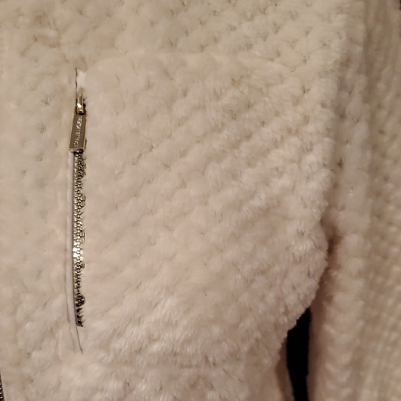 Calvin Klien Women's Cream Textured Fleece Jacket. Size S. - Picture 2 of 7